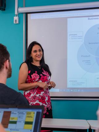 Foundation Studies Business and Innovation (FdA)